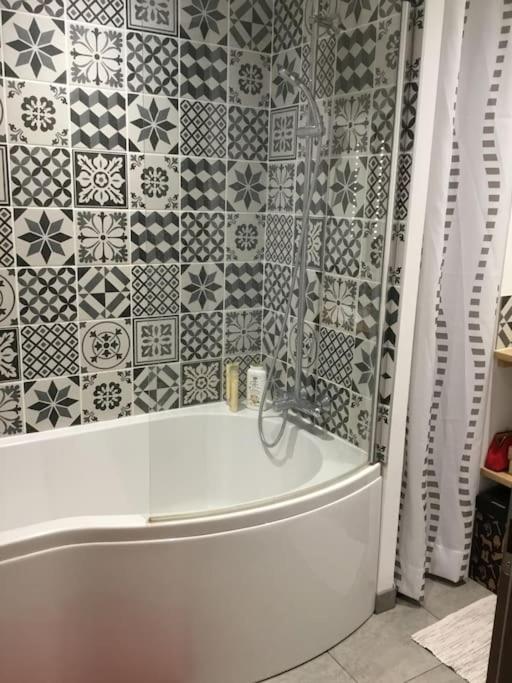 Appartement Tres Lumineux Egat المظهر الخارجي الصورة